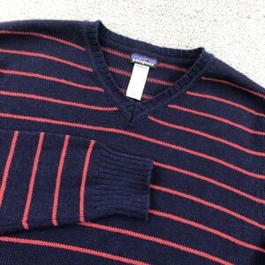 Patagonia Sweater Mens Extra Large Blue Red Stripe Lambswool Knit V Neck Logo